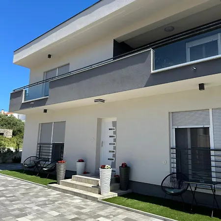 Apartamento Ivano & Leo - Private Parking Zadar