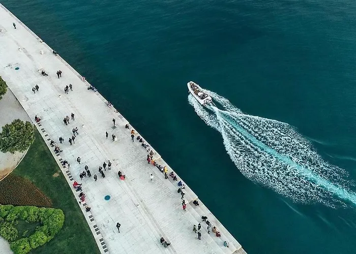 Ivano & Leo - Private Parking