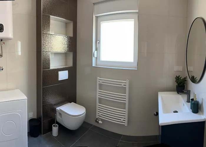 Ivano & Leo - Private Parking Апартаменты