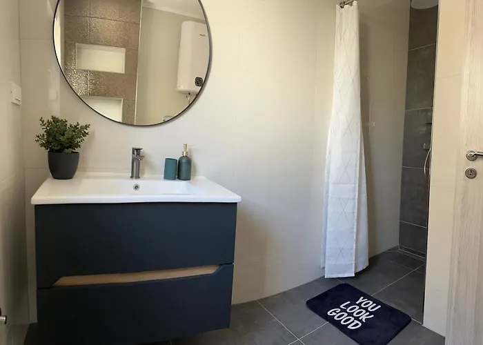 Ivano & Leo - Private Parking Апартаменты *