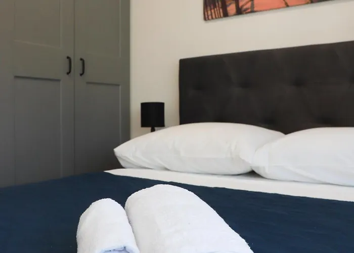 Ivano & Leo - Private Parking Апартаменты *