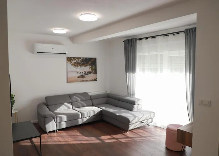 Апартаменты Ivano & Leo - Private Parking Задар