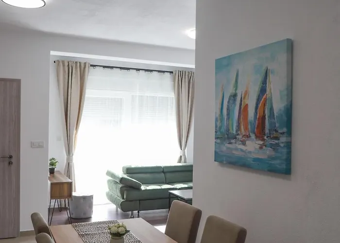 Ivano & Leo - Private Parking * Задар