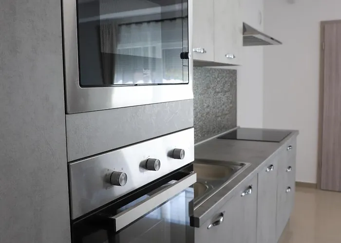 Ivano & Leo - Private Parking