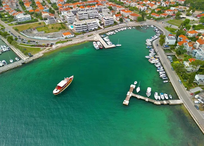 Ivano & Leo - Private Parking Апартаменты Задар